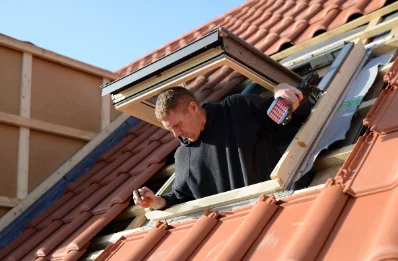 Pose de fenêtres de toit Velux à Hennezis